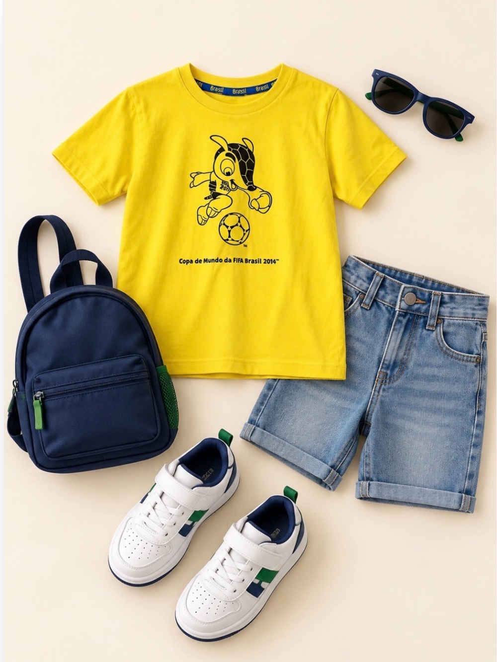 FIFA-Fuleco Official Mascot Kids T-Shirt EUC